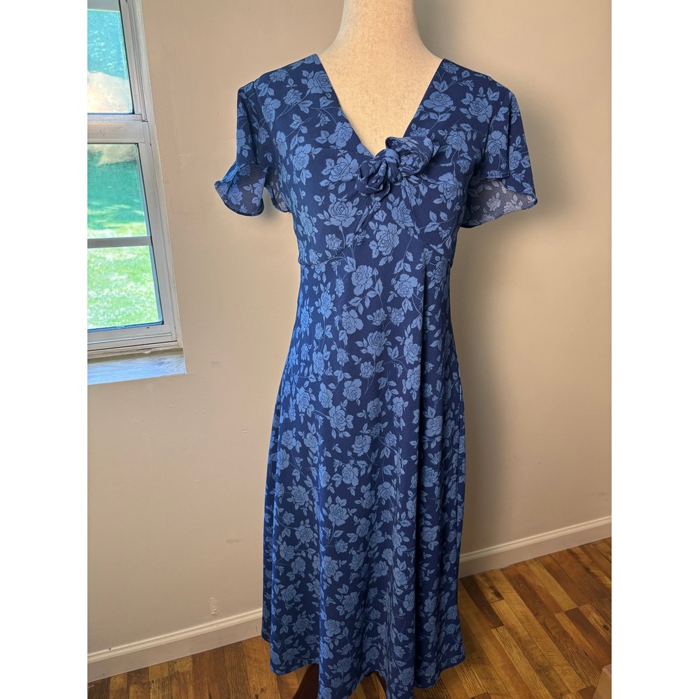 BCBG Paris‎ Blue Floral Midi Dress Tie Front Romantic Cottagecore